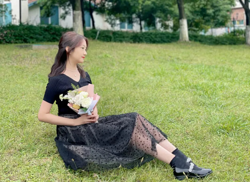 優秀畢業生專訪 | 內化于心 外化于行——G12 張洛盈 Angela