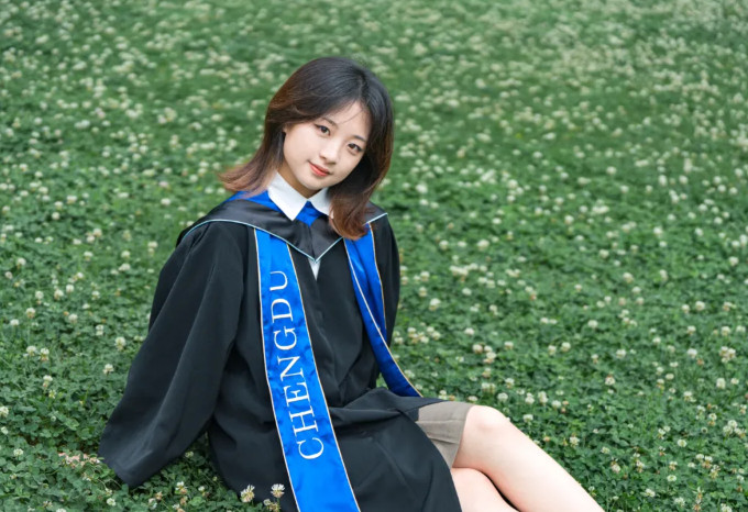 優秀學子專訪 | 無畏的理想主義者——徐子凌 Lynn