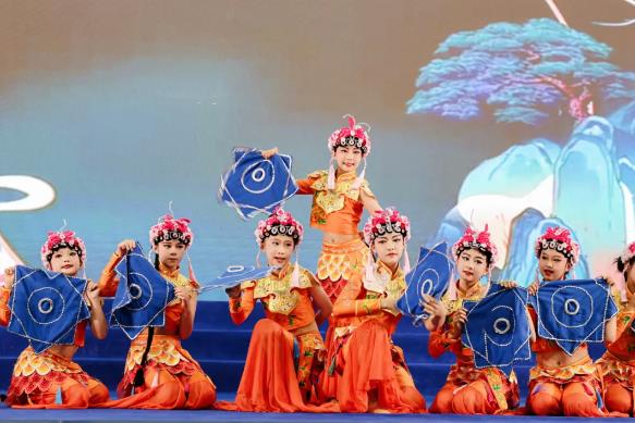 童趣嘉年華·文化大巡禮——融合部舉辦跨文化日