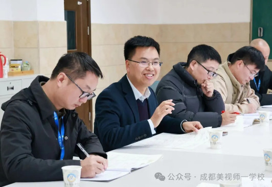 初中部 | 精準把脈指方向，深耕教研促提升——記區教研員深入我校開展教學視導